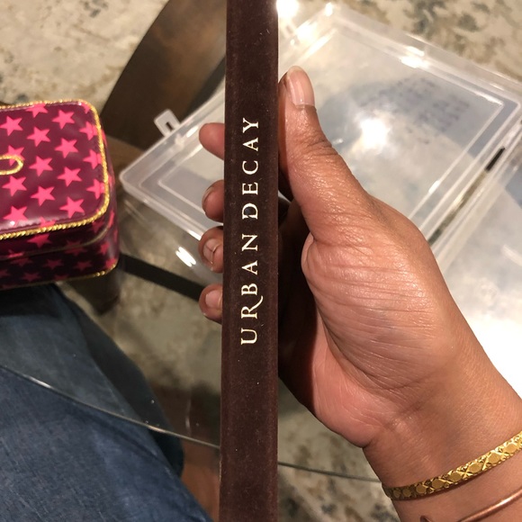 URBAN DECAY- Naked Palette. Barely used. Brush new - Picture 3 of 3